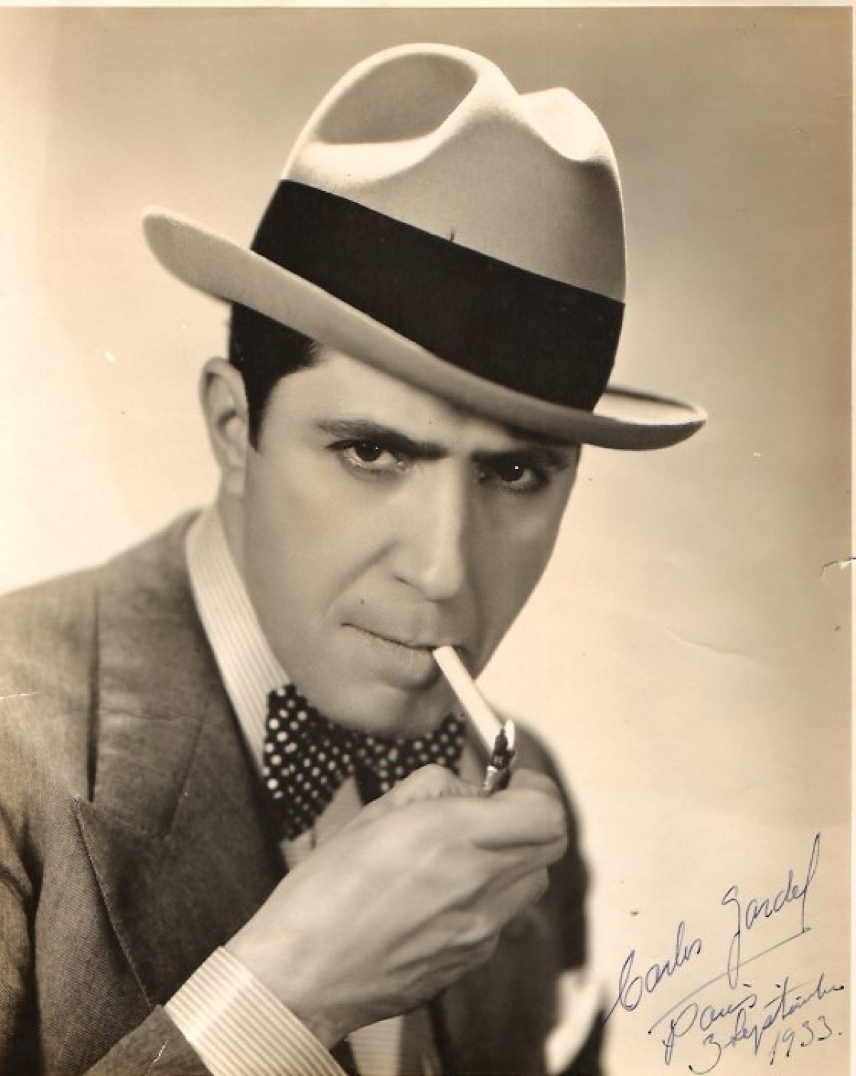 carlos-gardel-1933.jpg