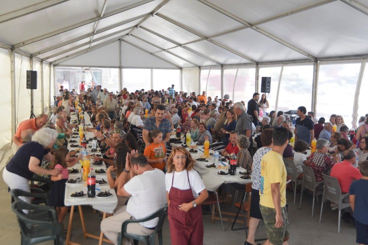 carpa-comida-corrubedo-once-siglos